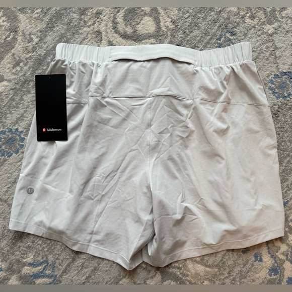 Lululemon Mile Maker Run Crew Ripstop Short 6" *Lined Vapor - Picture 8 of 10